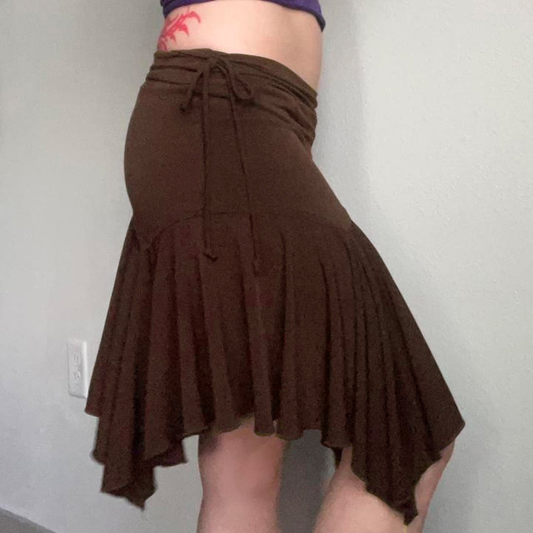 Damen asymmetrischer Swing-Rock mit tailliertem Design Skovae