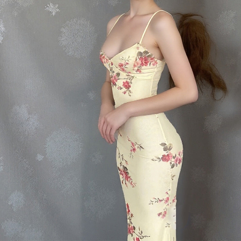 Dame Maxikjole med blomstret design og fine spaghetti stropper Stilla