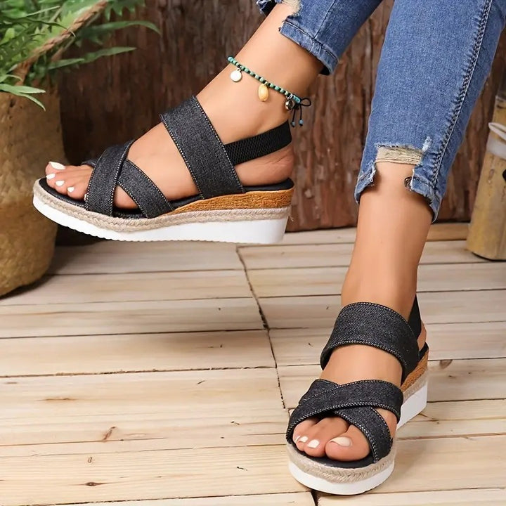 Dame Wedge-sandaler med flettet design og ergonomisk fodseng Stilla