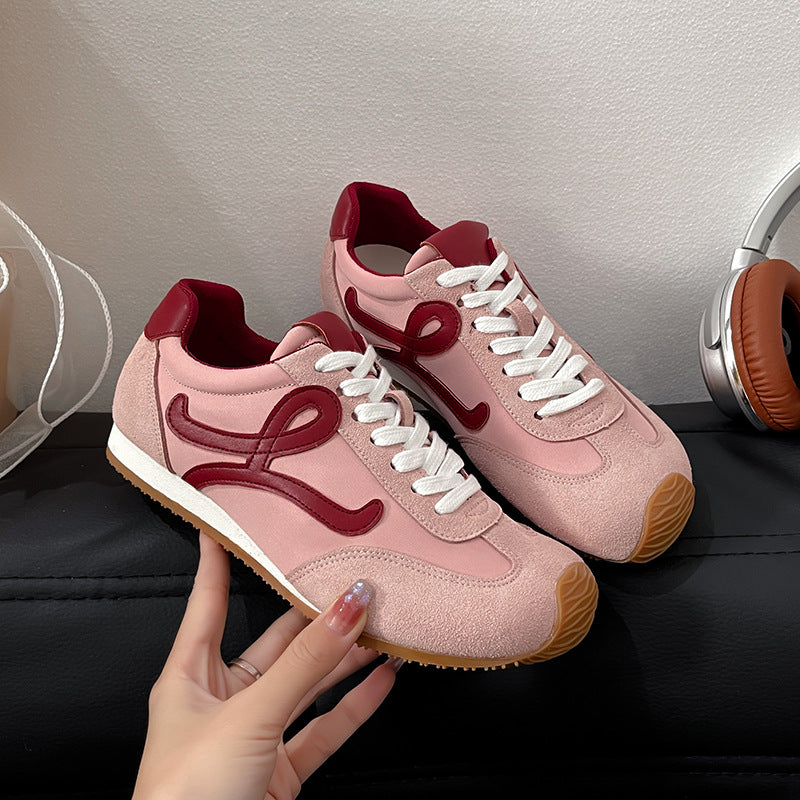 Dame Komfortable Sneakers i moderne, sporty design med stabil sål og åndbare egenskaber Stilla
