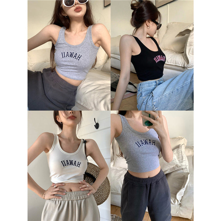Kvindernes cropped tank top med kreativ lettering og komfortabel pasform