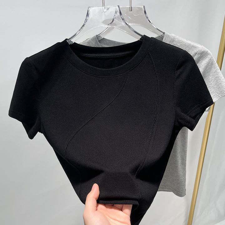 Dame figursyet T-shirt med struktureret materiale og elegant rund halsudskæring Stilla