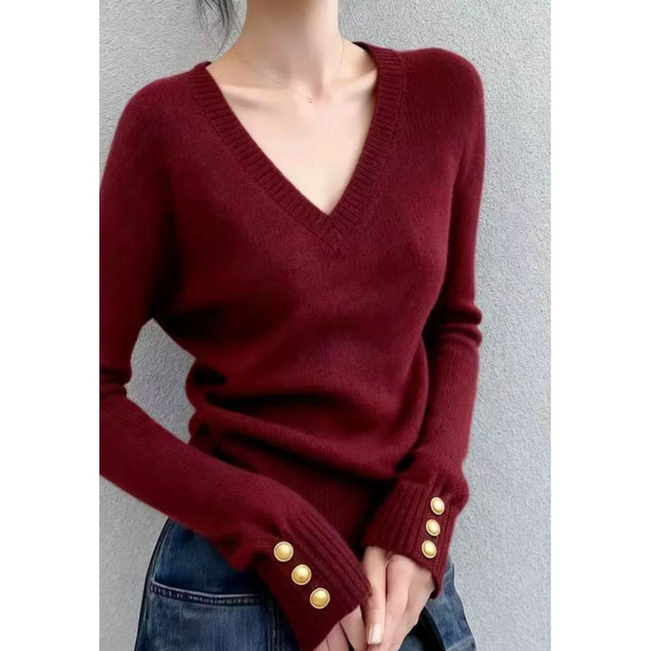Dame fin V-hals sweater med elegante knapdetaljer Stilla