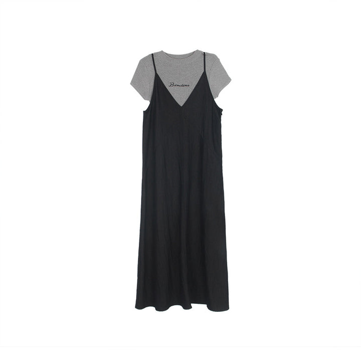 Dame elegant maxikjole med fint V-udskæring og filigran design Stilla
