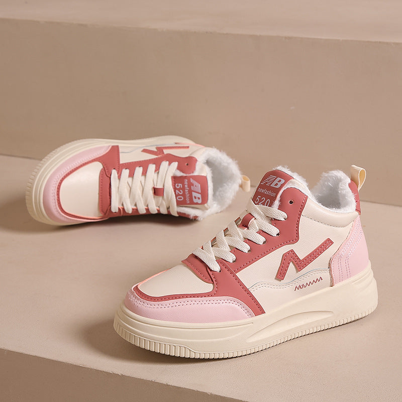 Dame højtskårne sneakers med varm inderfor og skridsikker sål Stilla
