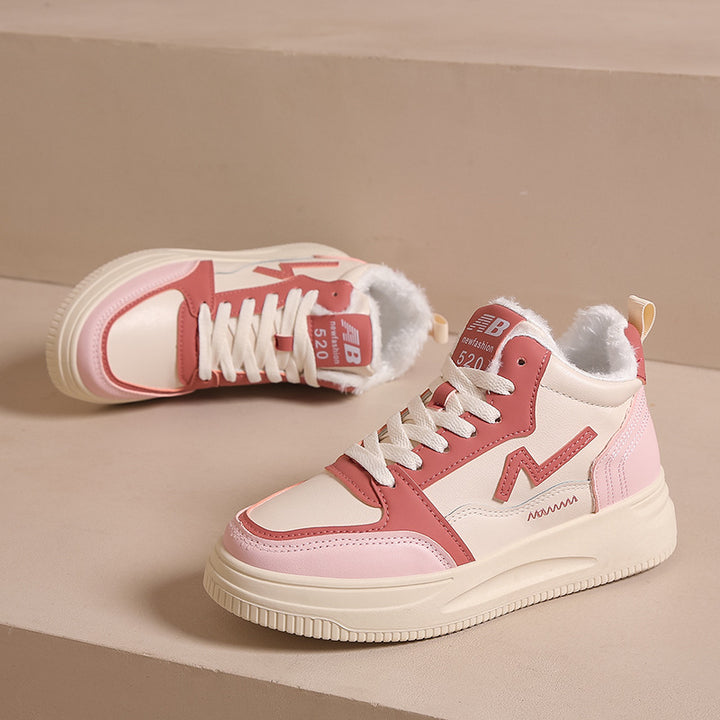 Dame højtskårne sneakers med varm inderfor og skridsikker sål Stilla