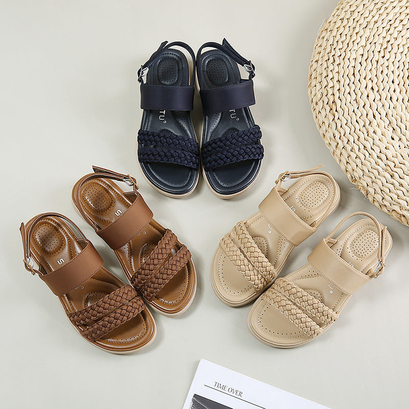 Dame sandaler med fleksibel sål og justerbar rem Stilla