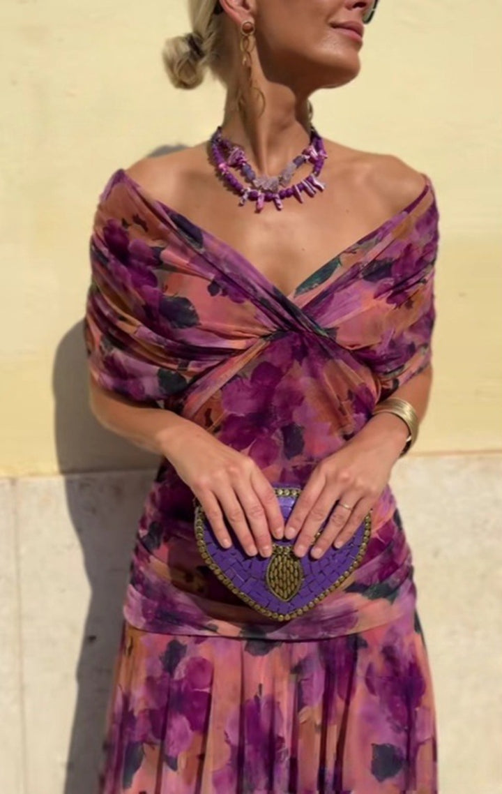 Dame nan flydende aftenkjole med gennemsigtigt chiffon-capelet, V-hals og taljeret drapering Skovae