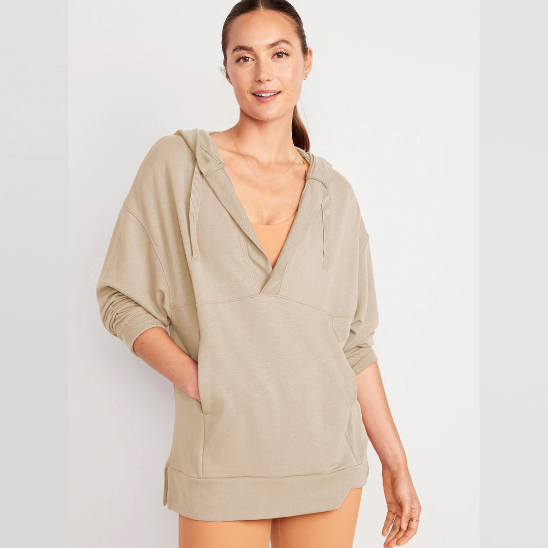 Dame Oversized Hoodie med afslappet stil og V-hals Stilla