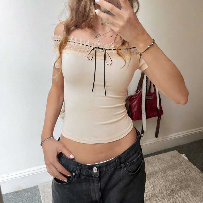 Damen Off-Shoulder Oberteil mit Spitzenverzierungen und taillierter Passform Skovae