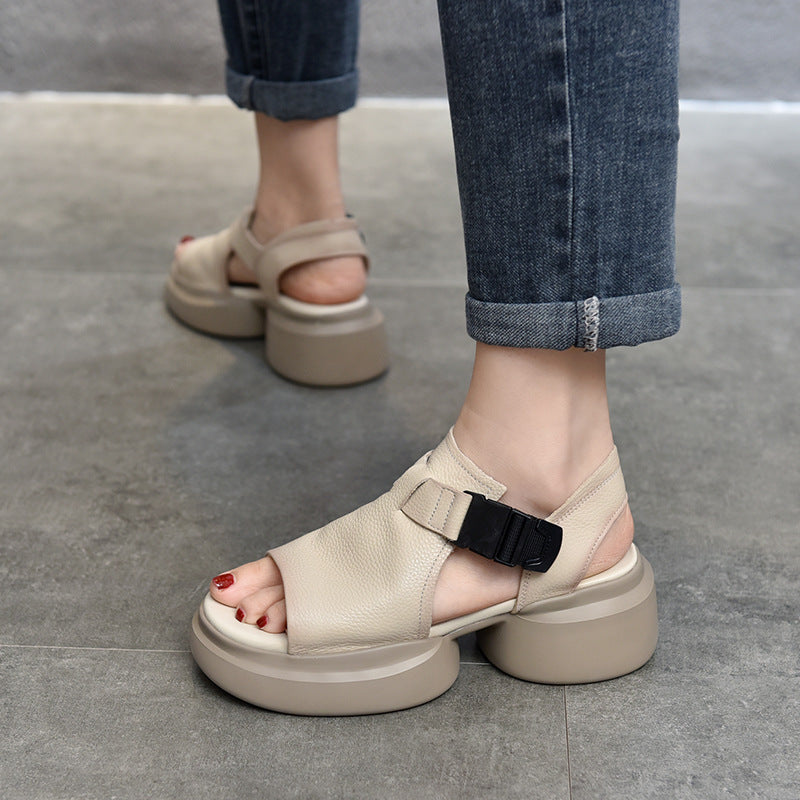 Dame komfortable sandaler med fleksibel remlukning og dæmpende sål Stilla