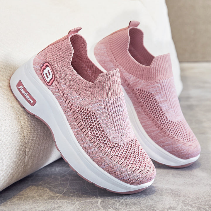 Femme Performance Stretch Slip-On Walking Sneakers Stilla