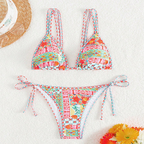 Dame triangel-bikini med rynker og farverigt blomster-mønster Skovae