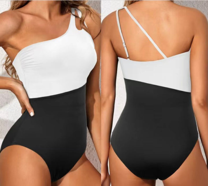 Dame En-sidet swimsuit med smart farveblok-design Skovae