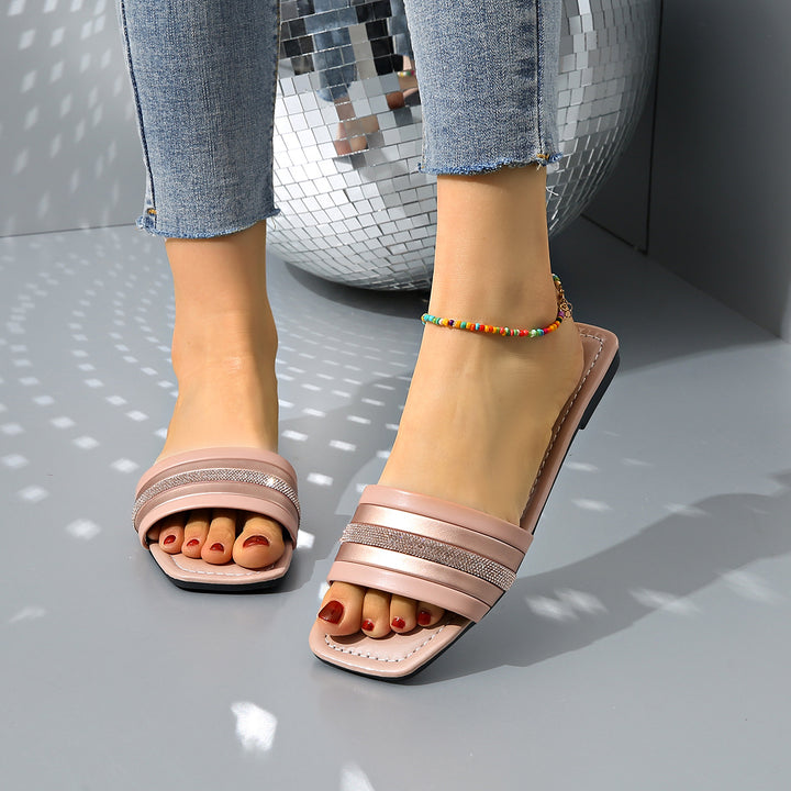 Dame elegante slippers med metal akcenter Stilla