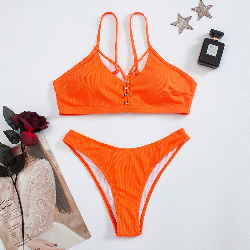Dame bikini med moderne knudedetail og justerbare stropper Stilla