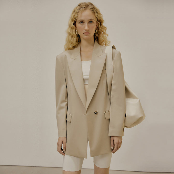 Dame Moderne Oversized Blazer med dobbelt række knapper og dyb revers Stilla