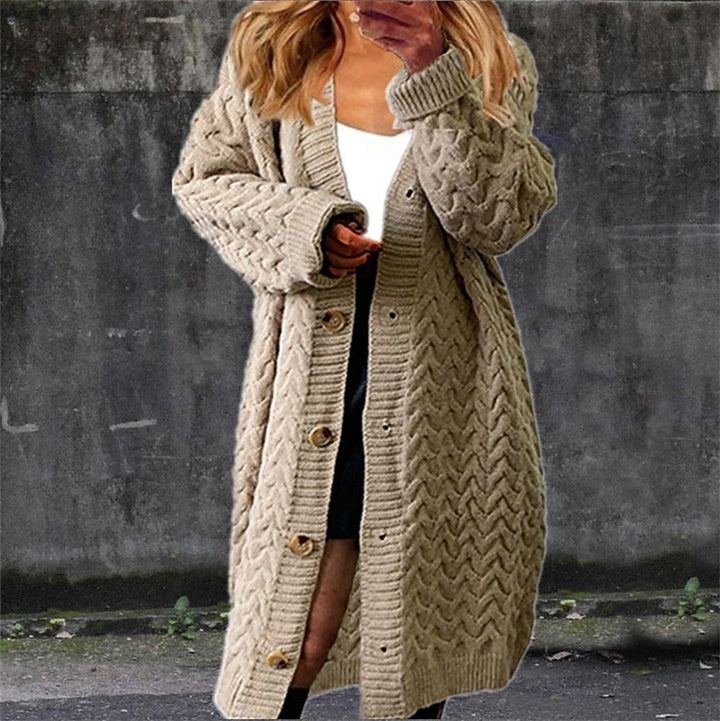 Kvindernes chunky strik cardigan med tekstureret kabeldesign og praktiske lommer Stilla