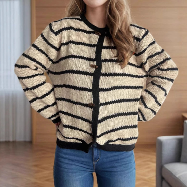 Damerne afslappet strikket cardigan med elegante træknapdetaljer og stilmønster med striber Stilla