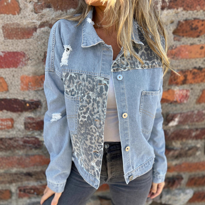 Kvinders trendy denimjakke med dyreprint og slidte design Stilla