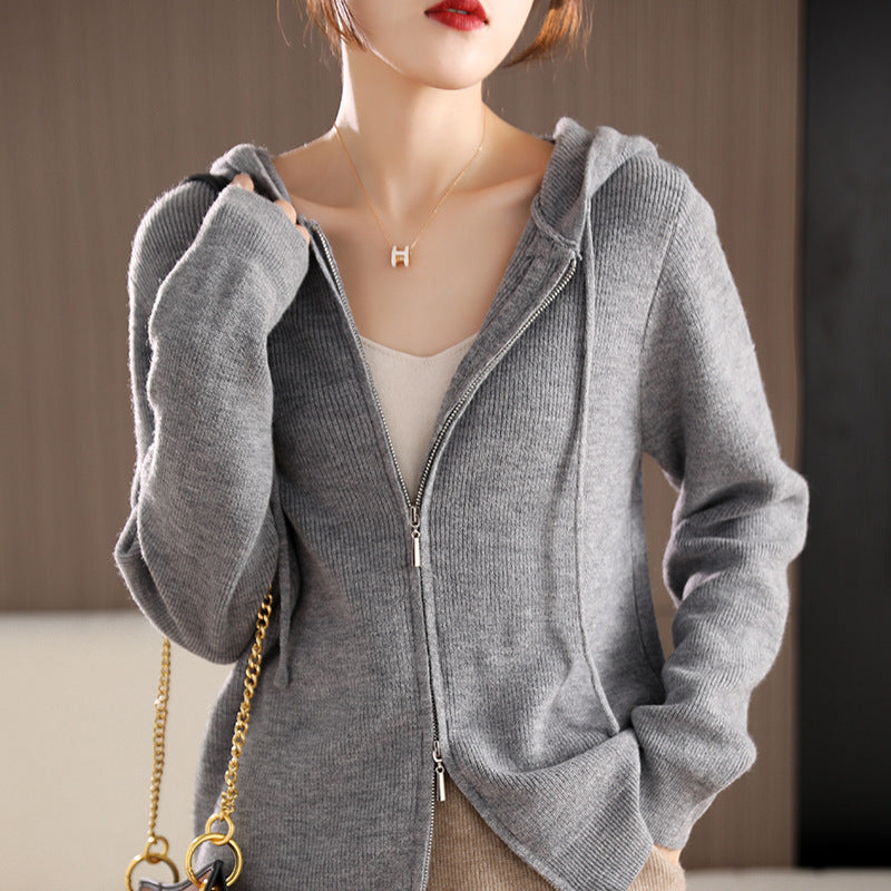Kvinders sporty lynlås hoodie med varmende en-knaps design Stilla