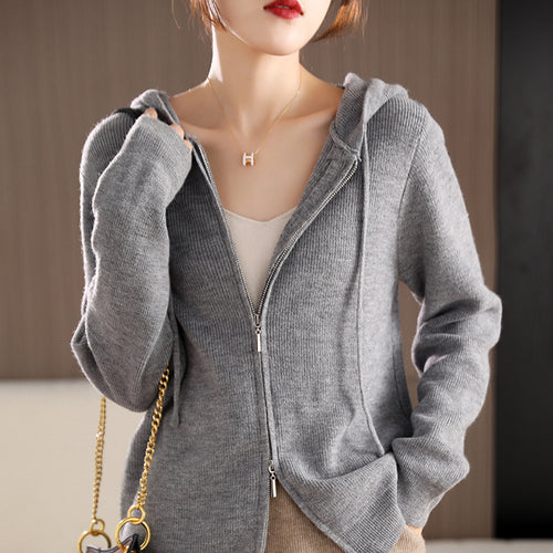 Kvinders sporty lynlås hoodie med varmende en-knaps design Stilla