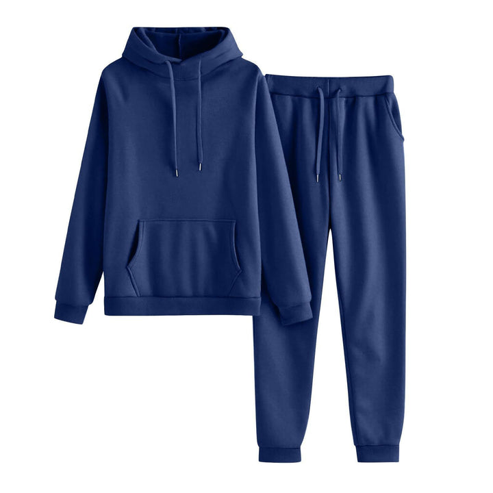 Dame hoodie og jogger sæt i en afslappet pasform med praktiske lommer Skovae