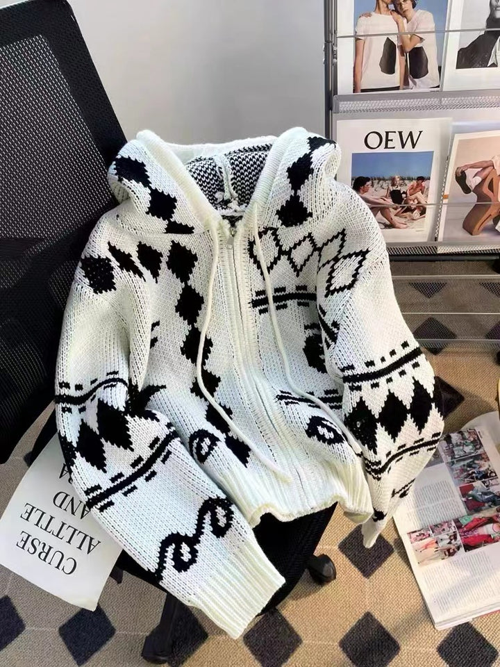 Kvinders chunky strikket cardigan med iøjnefaldende mønster og komfortabel pasform Stilla