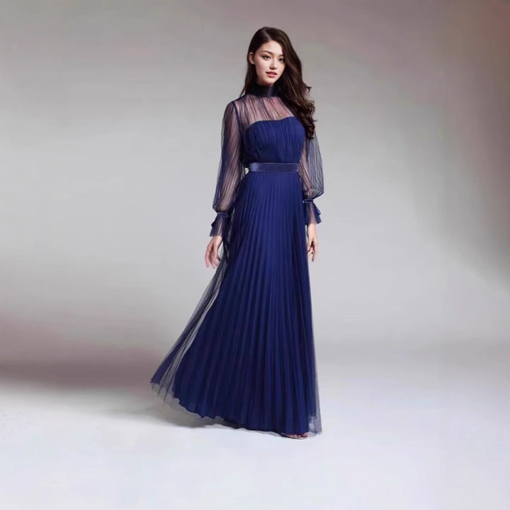 Kvindernes elegante maxi kjole med glitrende chiffon og legende flæse detaljer Skovae