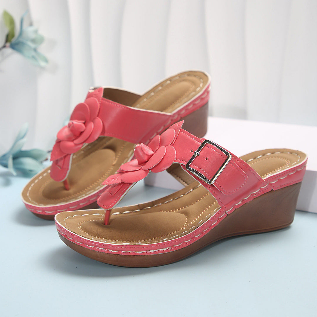 Dame Elegante Wedge-Sandaletter med dekorative Blomsterapplikationer Stilla