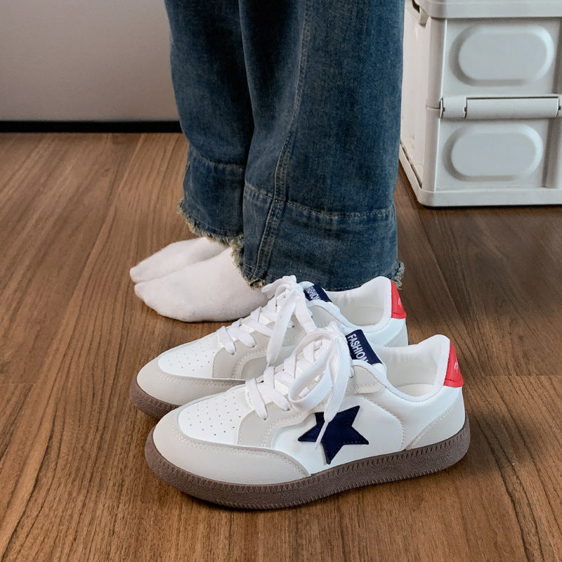 Dame Sneakers i sporty retro-design med polstret indersål Stilla