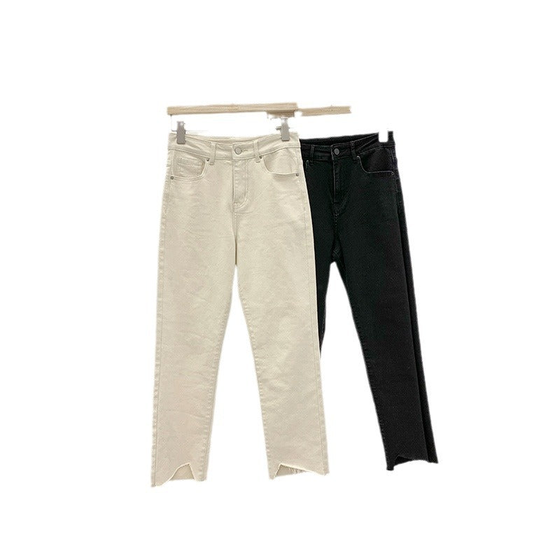 Dame High-Waist Jeans med franskede kanter og komfortabel pasform Stilla