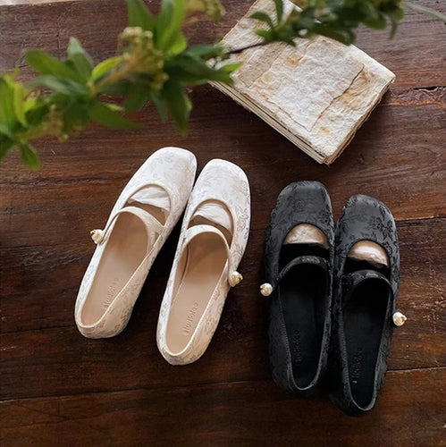 Dame ballerinas med florale jacquard-mønstre og komfortabel rem Stilla