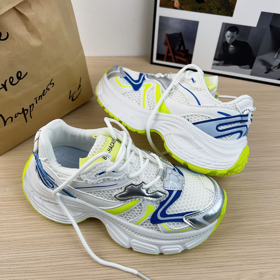 Dame Sporty Sneakers med reflekterende designelementer og åndbart mesh-overflade Stilla