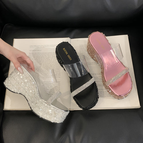 Dame Plateau-sandaler med glitrende remdesign og transparente elementer Stilla