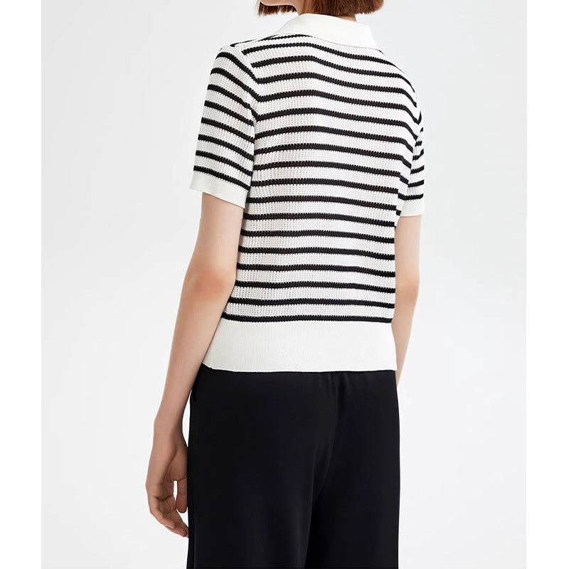 Dame stribet polo t-shirt med elegant strikkestruktur og kort ærme Stilla