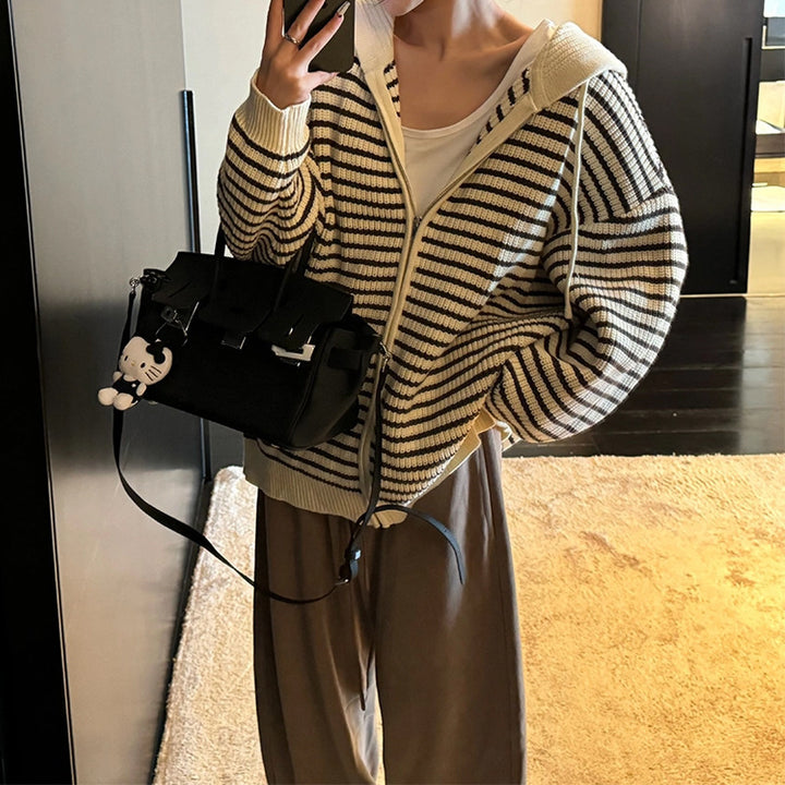 Kvinders oversized cardigan med lynlås og hætte Stilla