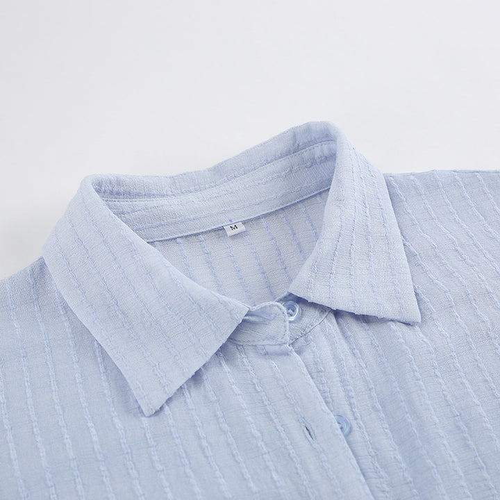 Dame legers Blusenshirt med brede shorts og minimalistiske detaljer Stilla
