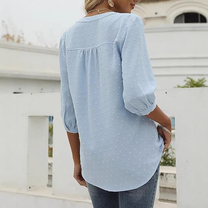 Damebluse med fin struktur og knapliste Stilla