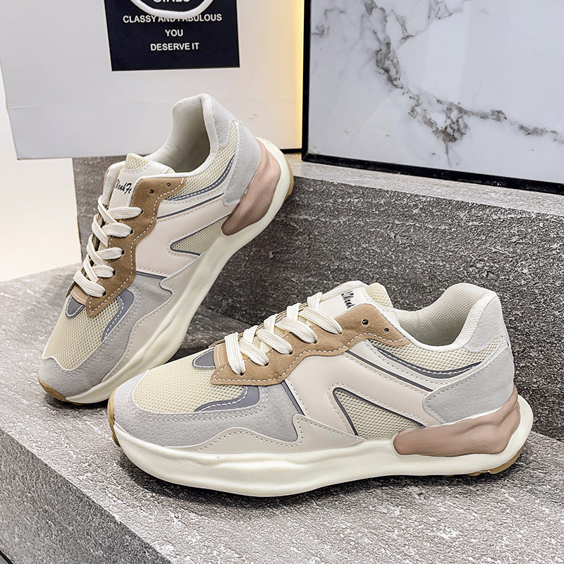 Dame Sneakers i sportsligt-elegant design med åndbare materialer og komfortabel dæmpning Stilla