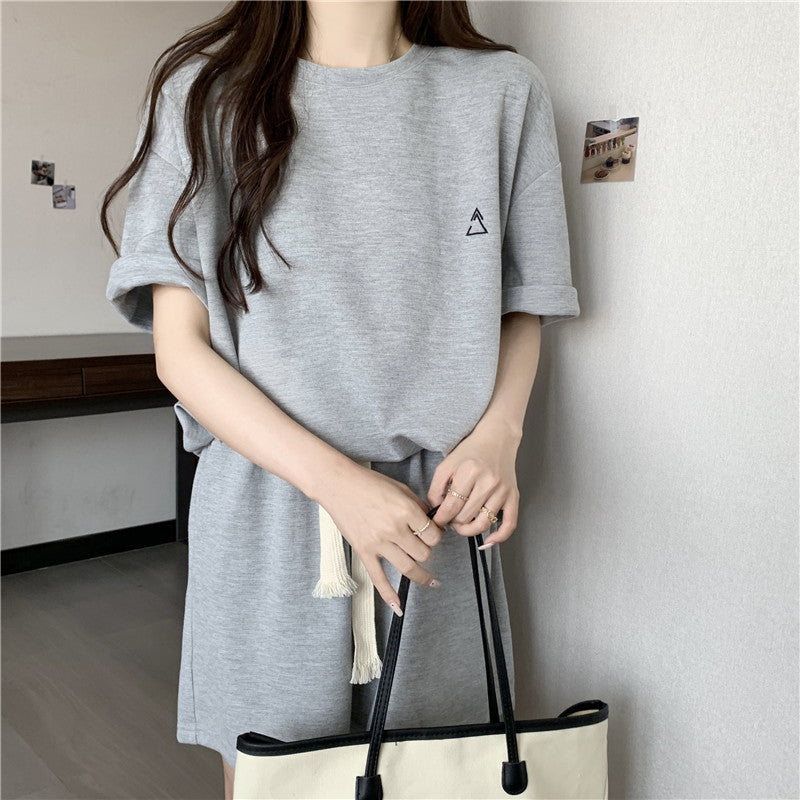 Femme Casual Oversized T-Shirt Kjole med Bælte-Detalje Stilla
