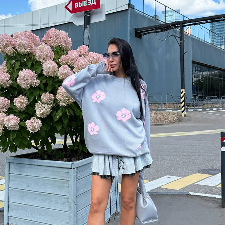 Women's chunky knitted sweater with floral design Stilla