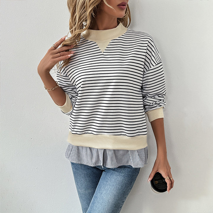 Kvindernes trendy sweatshirt med asymmetrisk stribemønster og flæse trim Stilla
