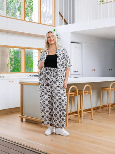 Dame Løs Jumpsuit med blomsterprint og praktiske lommer Stilla