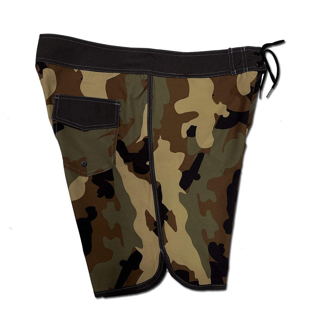 Herrer Bade-Shorts i moderne camouflage-look med praktisk snor Stilla
