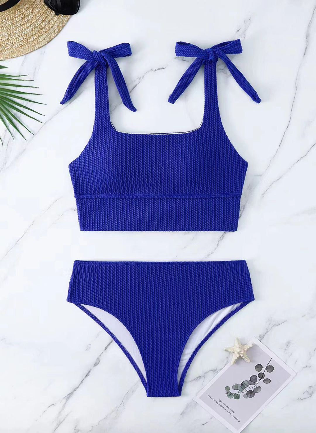 Dame bikini-sæt med trendy ribdesign og justerbare bindesnore Skovae