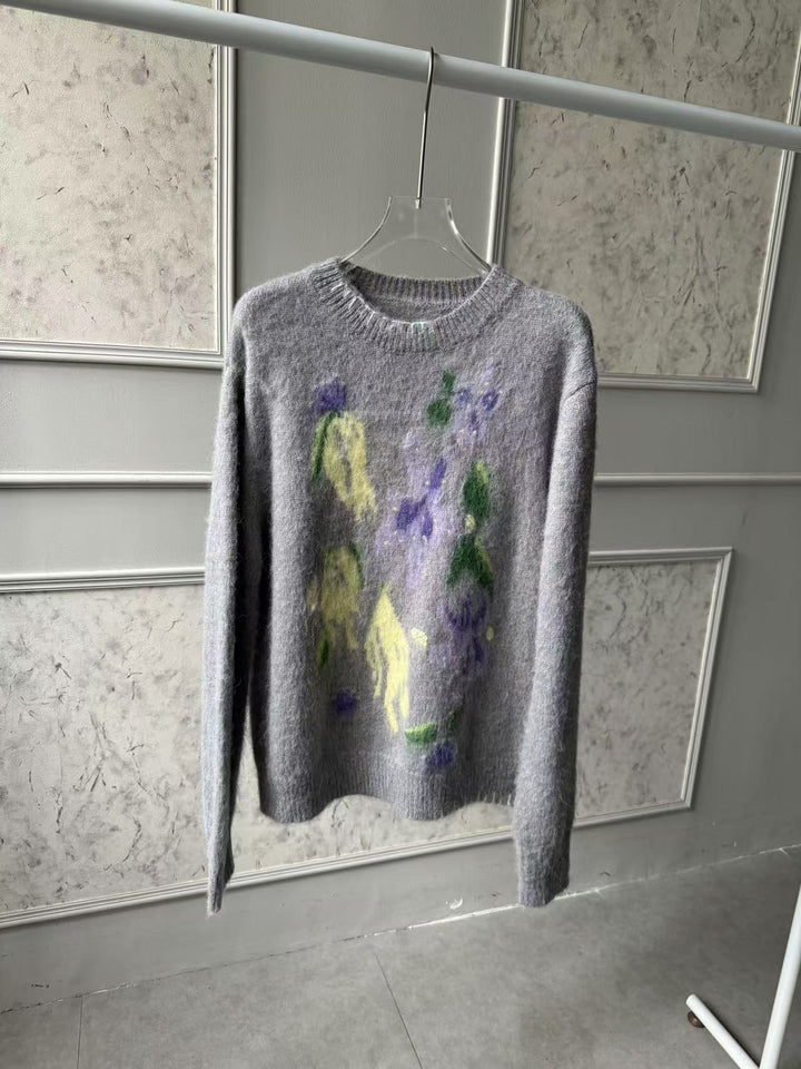 Dame strikpullover med blomsterdesign og blød tekstur Stilla