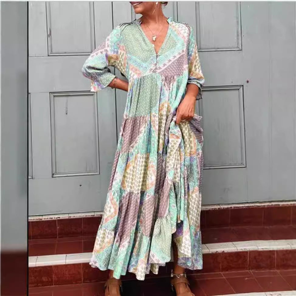 Dame nan luftige Maxikjole i patchwork-boho-stil med V-udskæring, rynket overdel og udtrækket stribekant Skovae