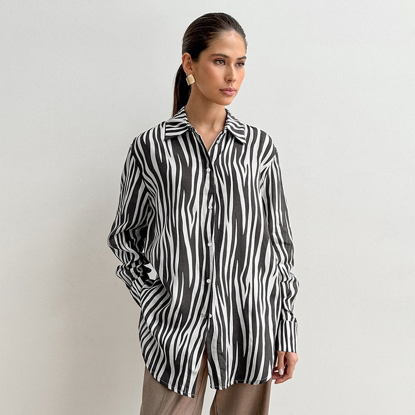 Dame Oversized Skjorte bluse i Zebra-mønster med elegant Krave og moderne accenter Stilla