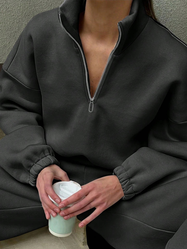 Kvinders sweater med høj krave og lynlås Skovae